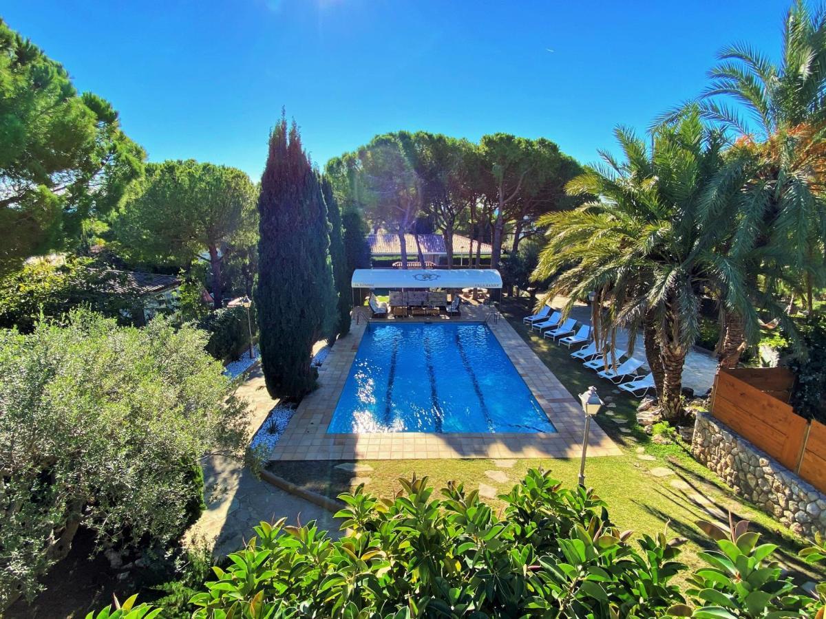 Villa Sitges El Ranch Amaizing Outdoor Areas Beaches At 5 Minutes Walk Sitges At 15 Min Drive Ac Pool Jacuzzi & Garden Xxl Calafell Eksteriør bilde