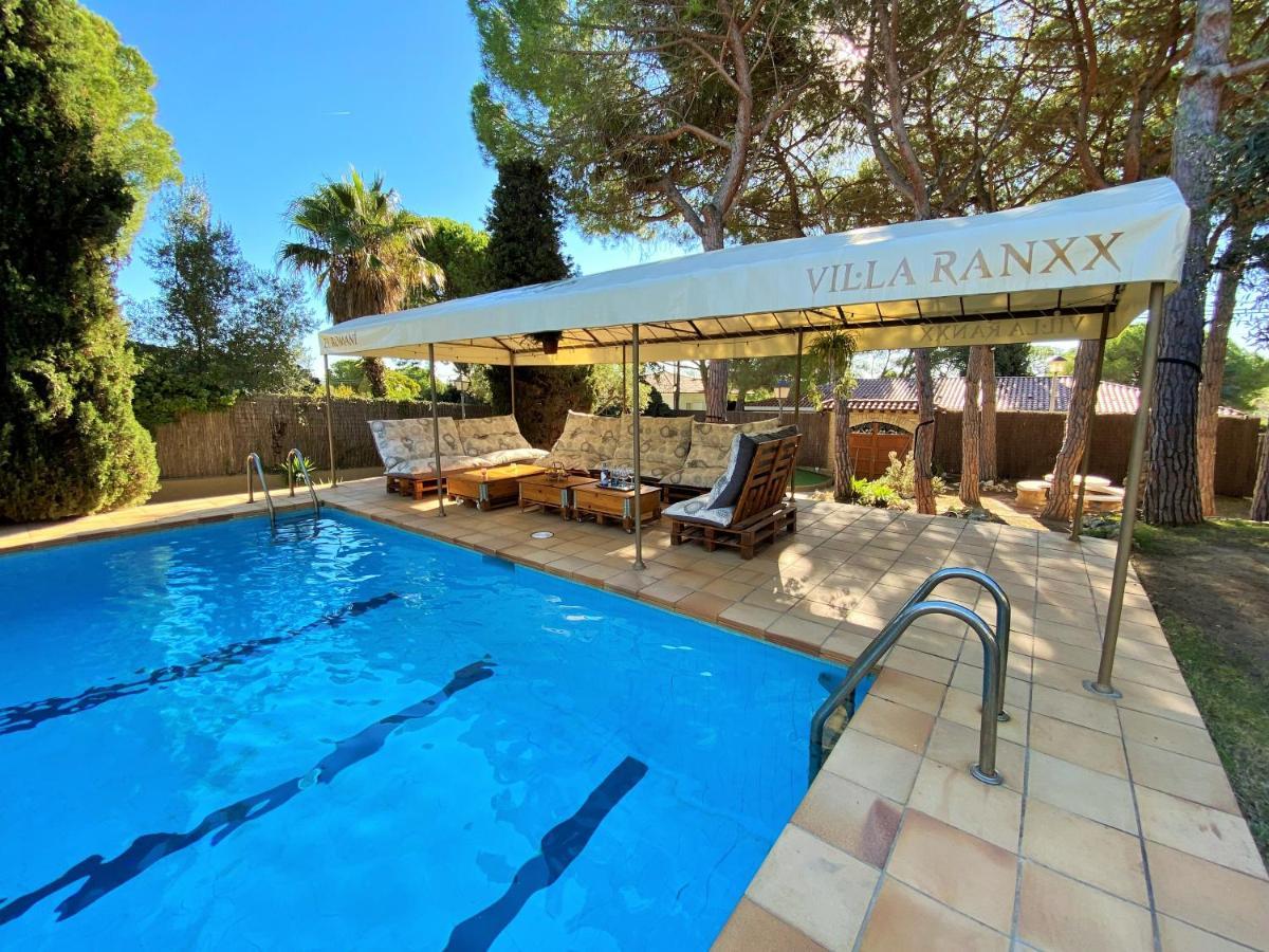 Villa Sitges El Ranch Amaizing Outdoor Areas Beaches At 5 Minutes Walk Sitges At 15 Min Drive Ac Pool Jacuzzi & Garden Xxl Calafell Eksteriør bilde