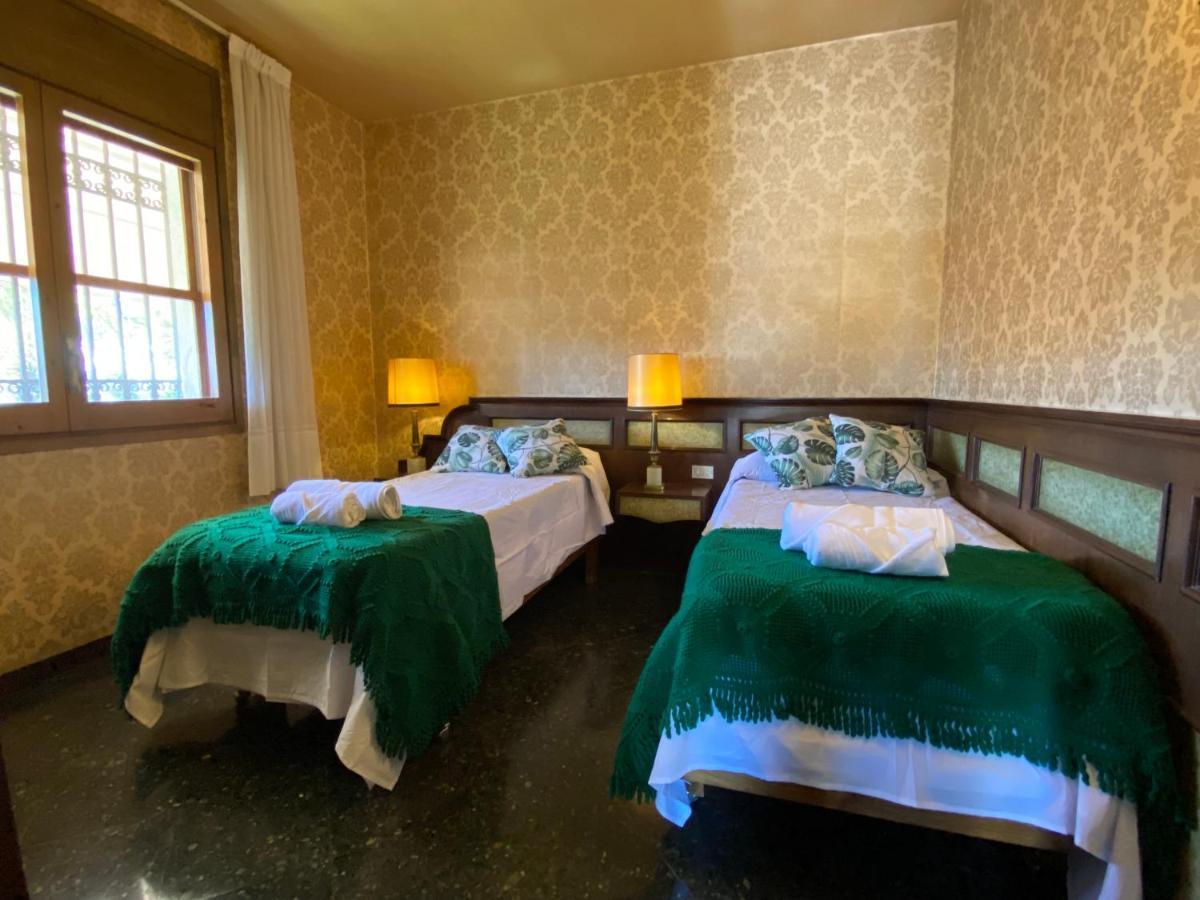 Villa Sitges El Ranch Amaizing Outdoor Areas Beaches At 5 Minutes Walk Sitges At 15 Min Drive Ac Pool Jacuzzi & Garden Xxl Calafell Eksteriør bilde