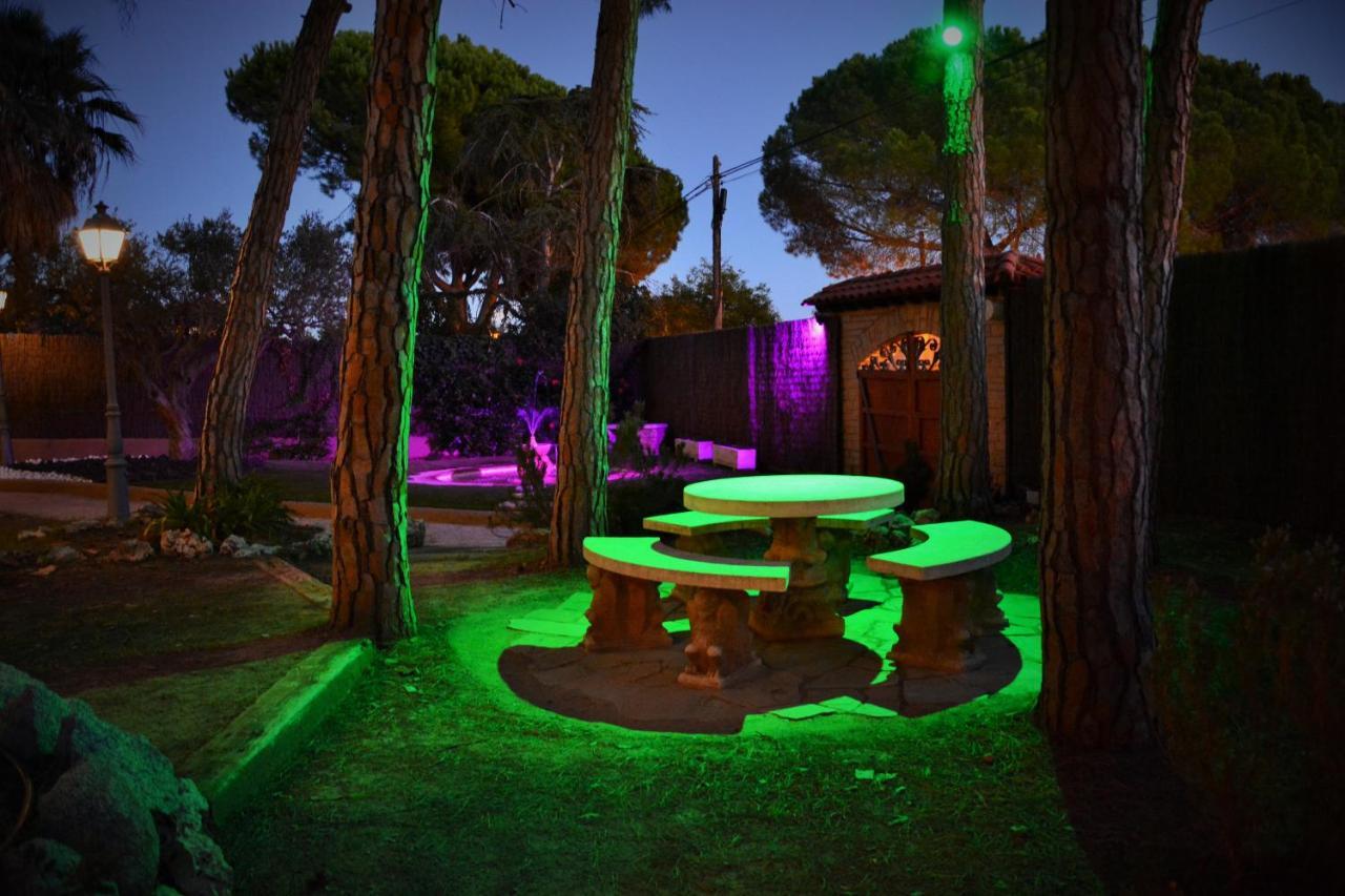 Villa Sitges El Ranch Amaizing Outdoor Areas Beaches At 5 Minutes Walk Sitges At 15 Min Drive Ac Pool Jacuzzi & Garden Xxl Calafell Eksteriør bilde