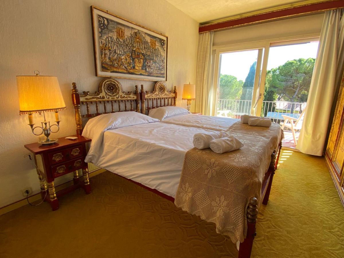 Villa Sitges El Ranch Amaizing Outdoor Areas Beaches At 5 Minutes Walk Sitges At 15 Min Drive Ac Pool Jacuzzi & Garden Xxl Calafell Eksteriør bilde