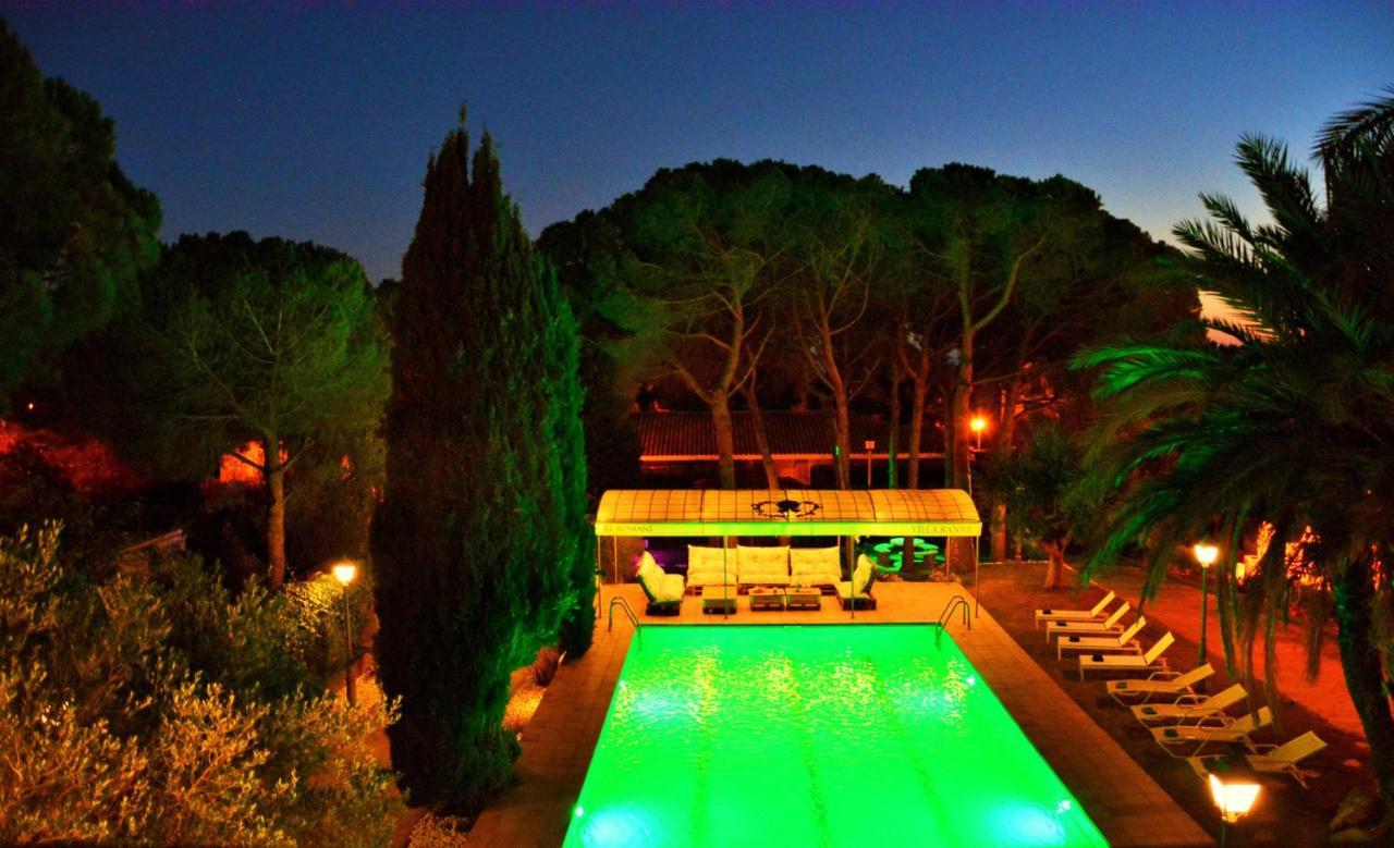 Villa Sitges El Ranch Amaizing Outdoor Areas Beaches At 5 Minutes Walk Sitges At 15 Min Drive Ac Pool Jacuzzi & Garden Xxl Calafell Eksteriør bilde